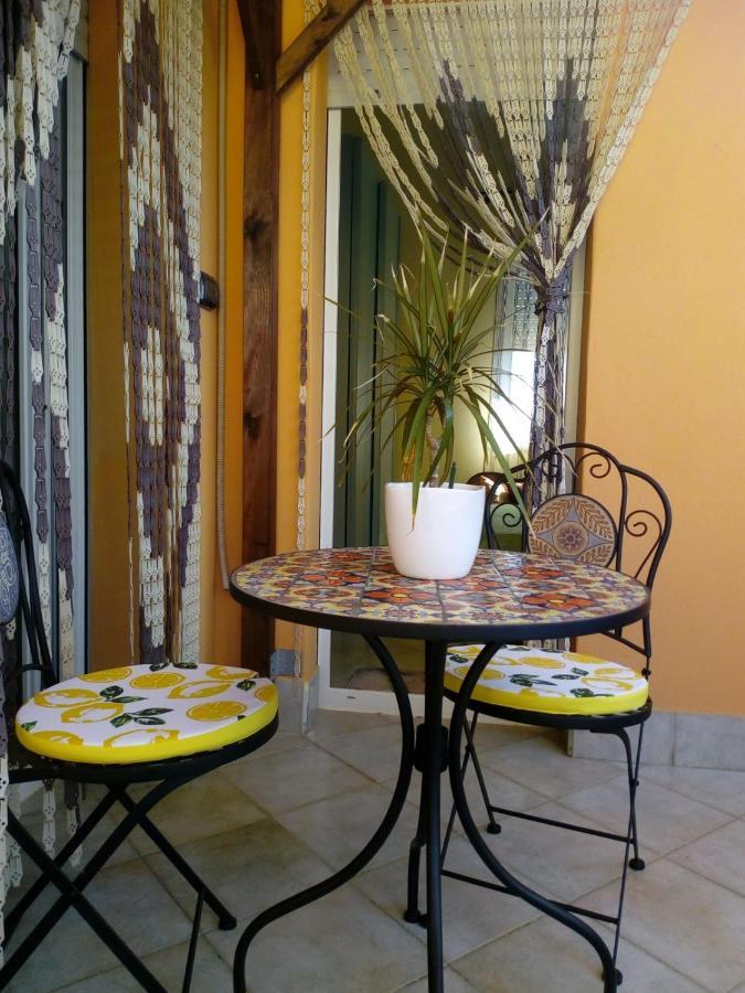 Вилла Casa Bon' Aria Fronte Mare Sud Sardegna La Maddalena  Экстерьер фото