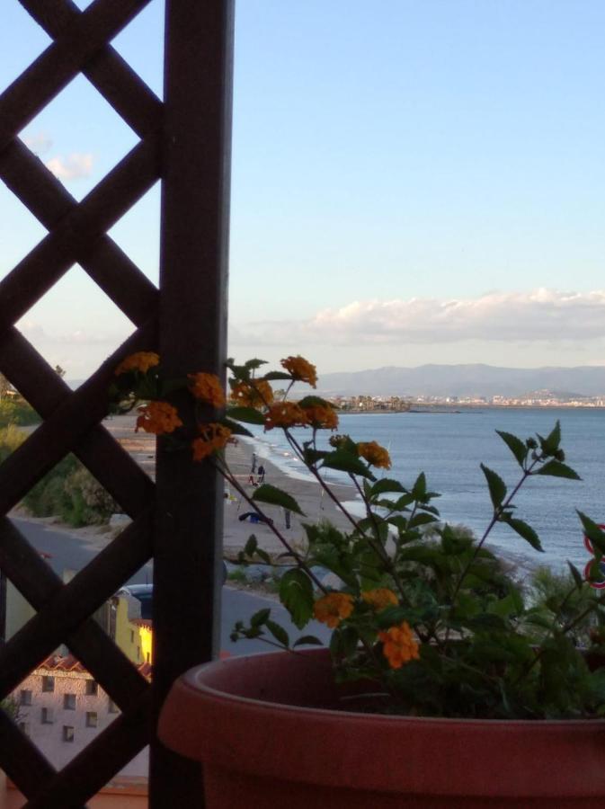Вилла Casa Bon' Aria Fronte Mare Sud Sardegna La Maddalena  Экстерьер фото